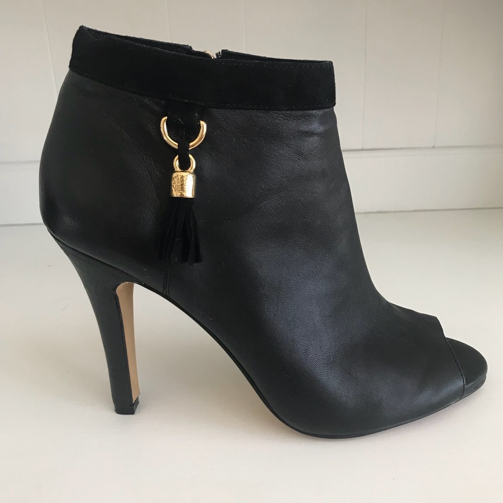 Vince Camuto ankle booties- Size 7.5